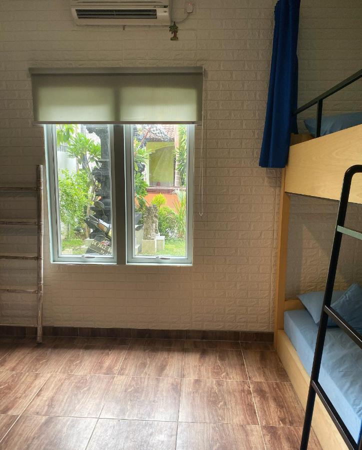 Beach Hut Hostel Кута Екстер'єр фото