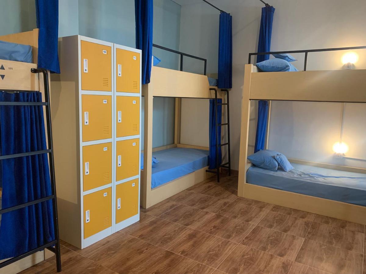 Beach Hut Hostel Кута Екстер'єр фото