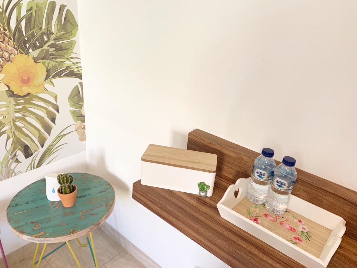 Beach Hut Hostel Кута Екстер'єр фото
